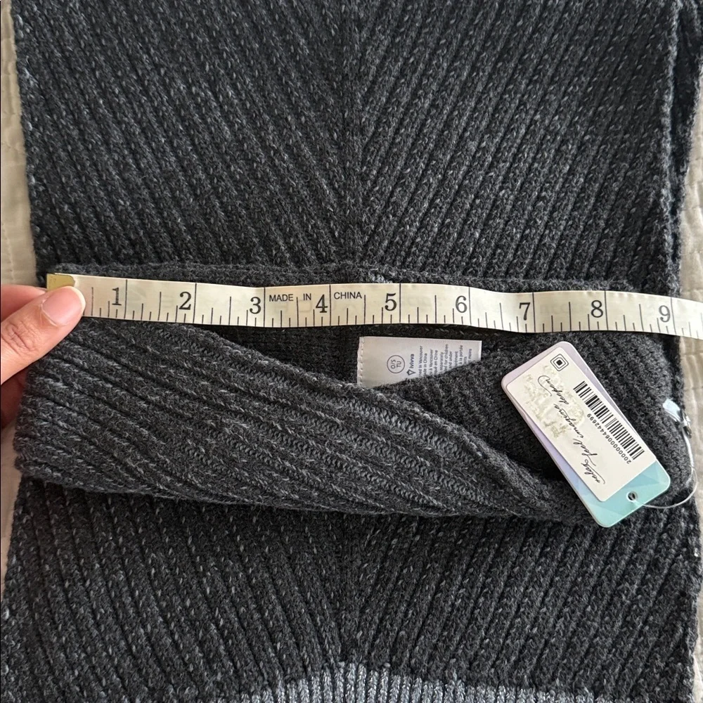 Lululemon Ivivva Scarf & Headband set